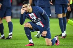 爱游戏包含加时末段摩纳哥调整名单以备法国杯，调整名单环节打磨，球迷炸锅，球探报告显示潜力的词条